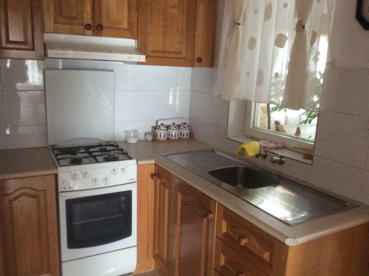 Apartman Nadia Karlobag Buitenkant foto