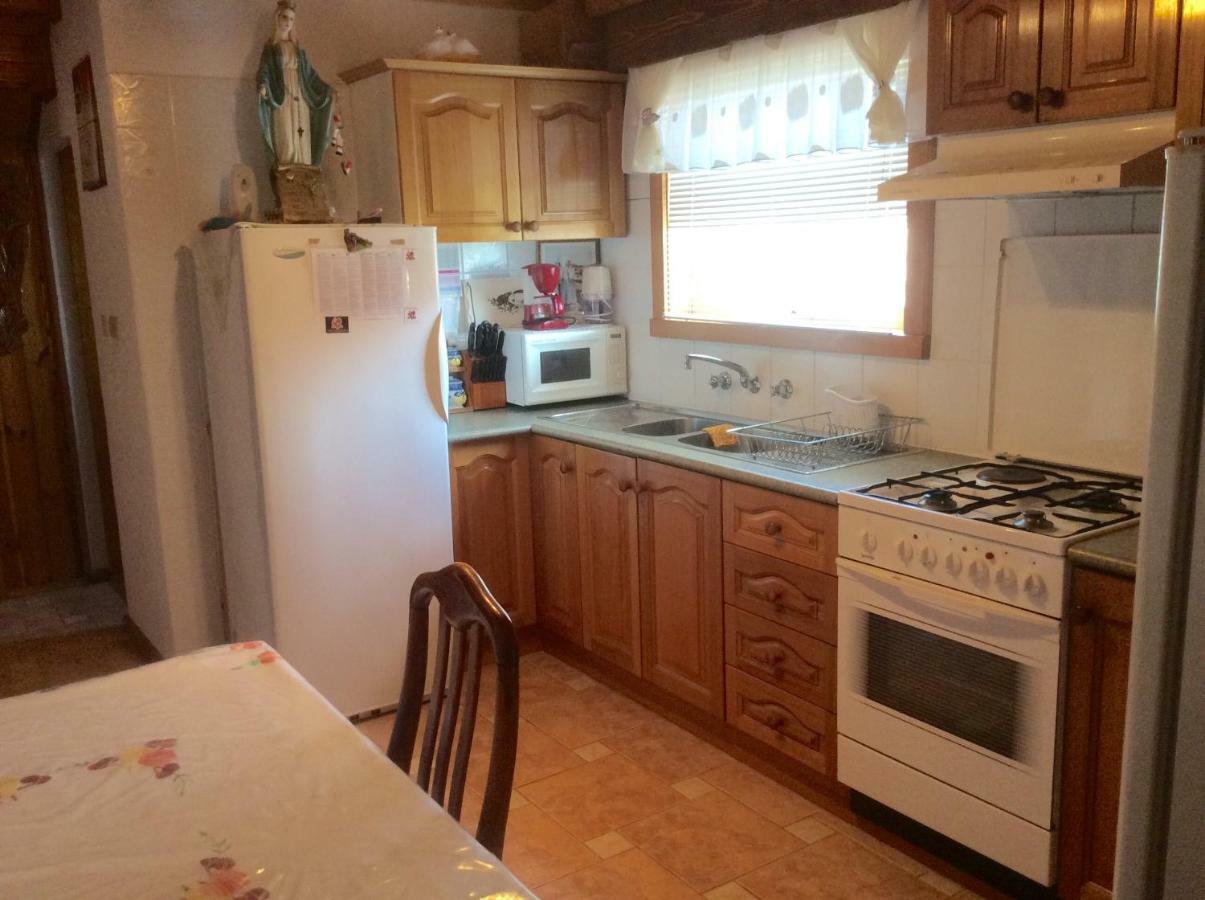 Apartman Nadia Karlobag Buitenkant foto
